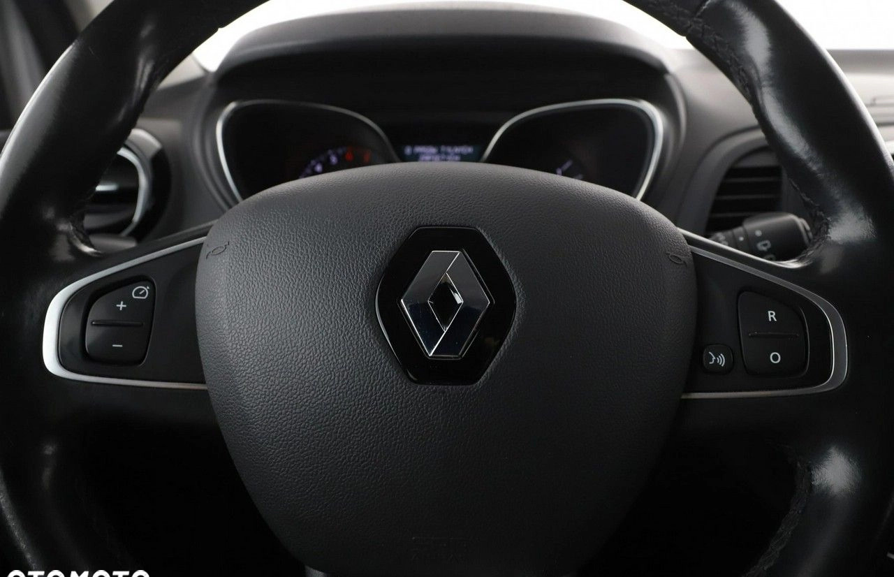 Renault Captur cena 54200 przebieg: 67686, rok produkcji 2019 z Niemcza małe 301